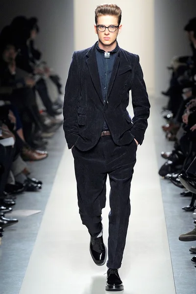 Look 33